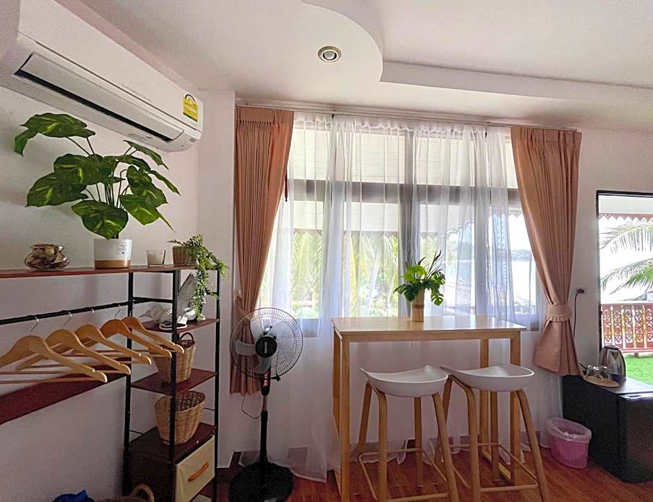 Secret Place Hotel and Restaurant