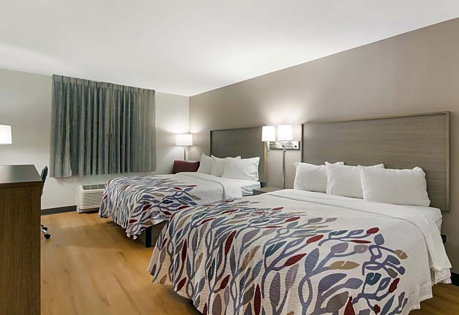 Photo 1 of 4 of Deluxe 2 Queen Beds