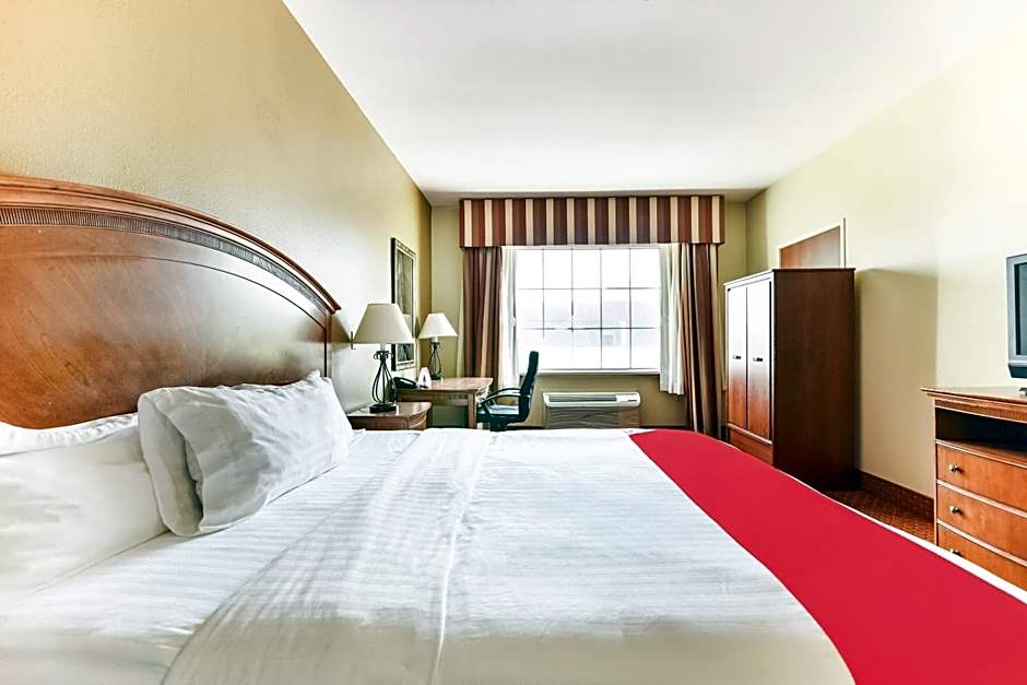 OYO Townhouse Oklahoma City Airport