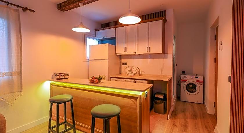 Yaliyani Motel Restaurant