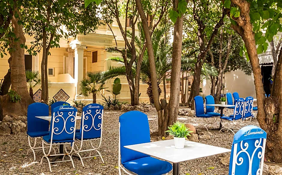 Hotel Medium Romantic