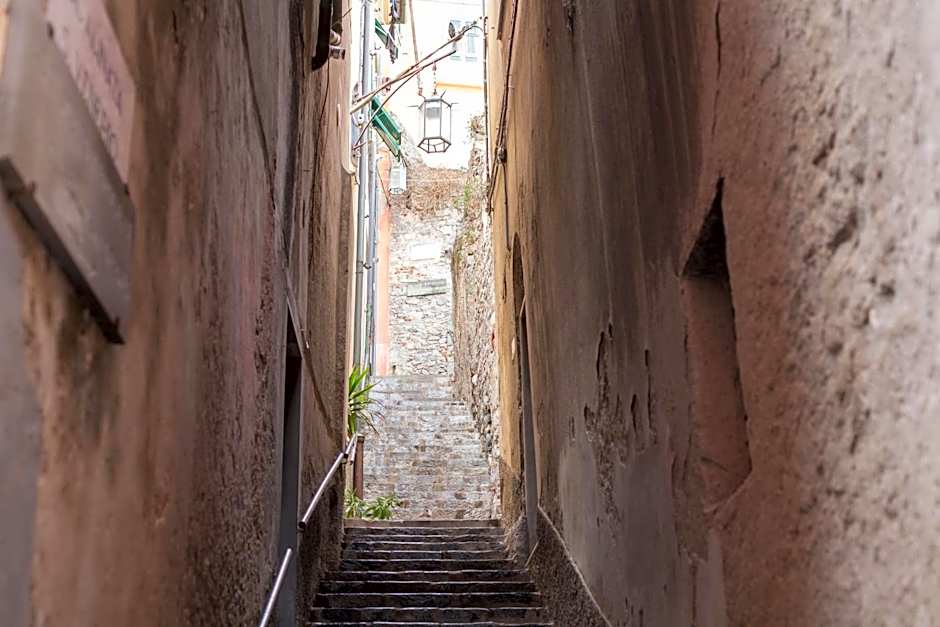 Colonna 24 Luxury Room in Portovenere near 5 Terre