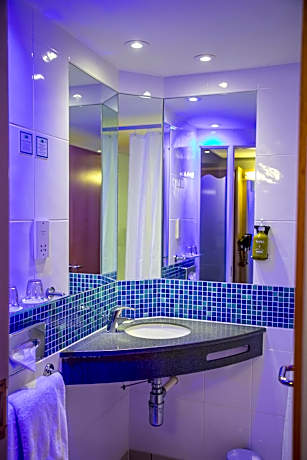 Holiday Inn Express Royal Docks By IHG