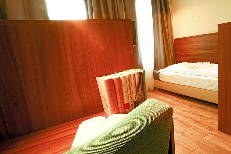 Hotel Bett und Buch