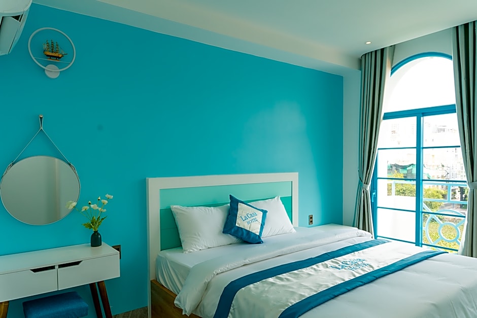 La Casa Hotel