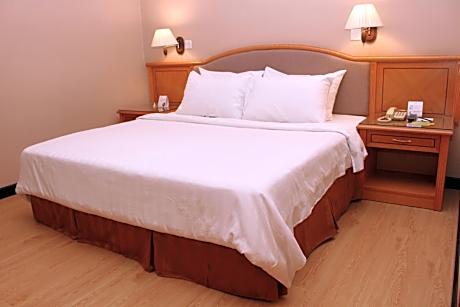 Standard Double Room No Window