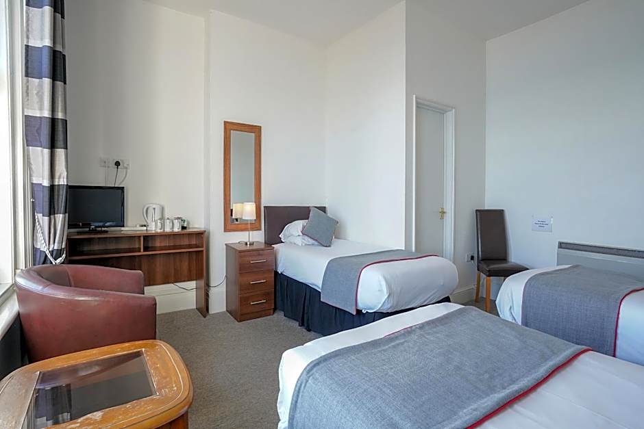 OYO Shanklin Beach Hotel