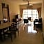 Homestay Marina Court