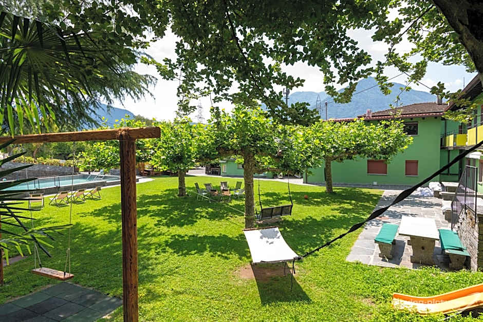 Bamboohouse Motel Riazzino