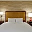 Hampton Inn By Hilton & Suites Oahu/Kapolei, HI