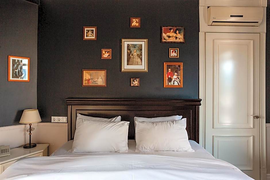 Piazza Boutique Hotel