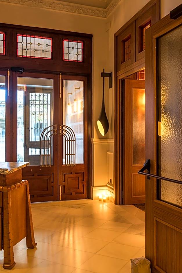 Brach Madrid - Evok Collection