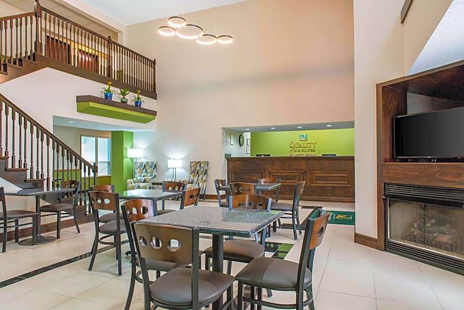 Quality Inn & Suites Anderson I-69