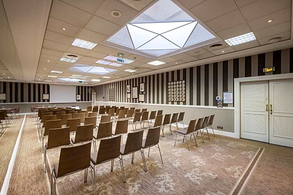 Holiday Inn Nice By IHG