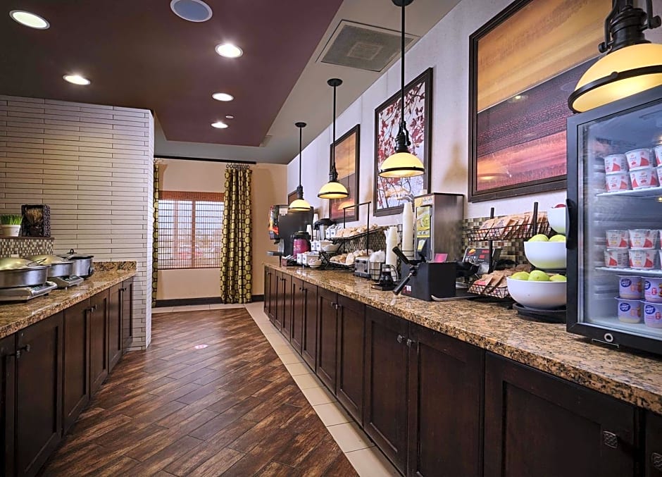 Best Western Plus Tupelo Inn & Suites