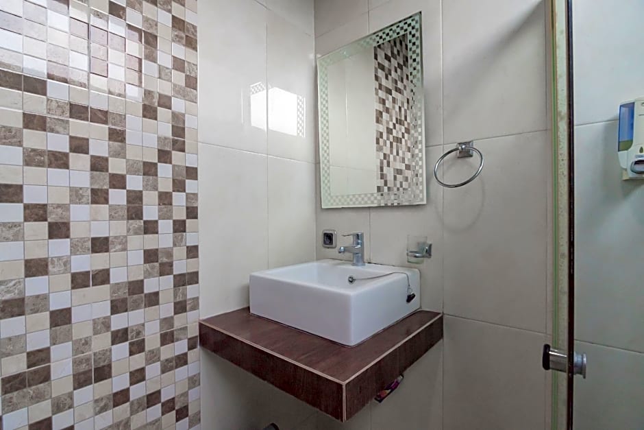 RedDoorz Plus @ Sukamulya Pasteur 2