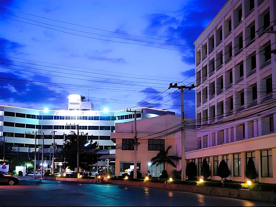 Ayutthaya Grand Hotel