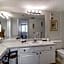 Emerald Oasis, Emerald Oasis- Gulf Front, Great for Families and Close to Destin Harbor!