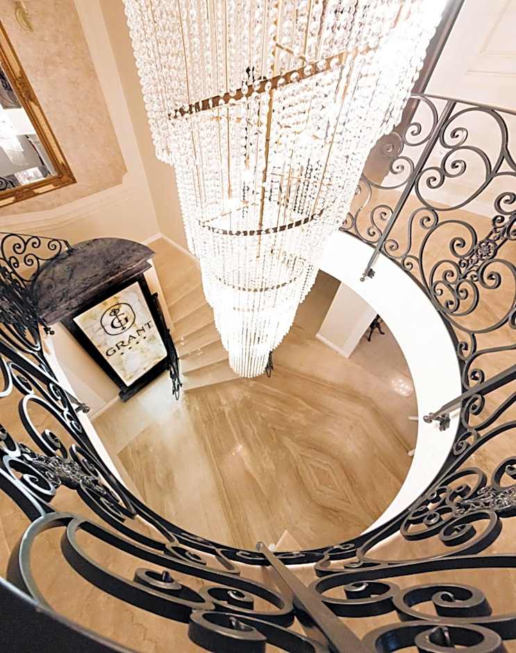 Grant Boutique Hotel