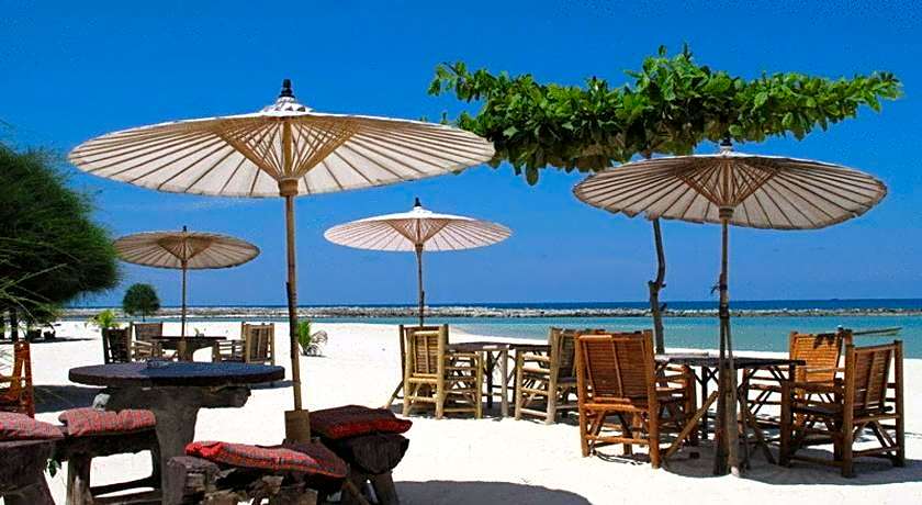 Malibu Beach Bungalows