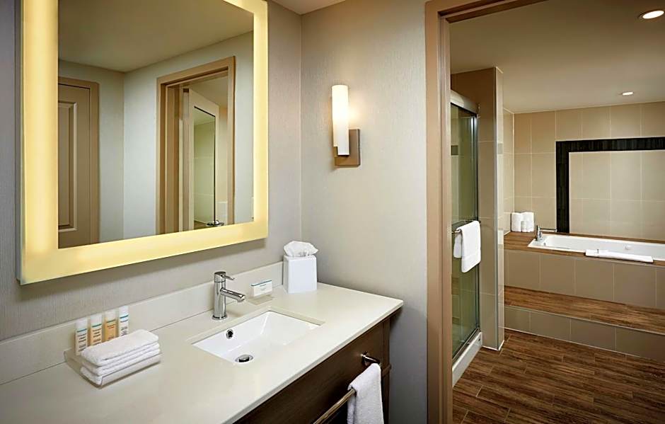 Homewood Suites by Hilton North Bay, Ontario, Canada