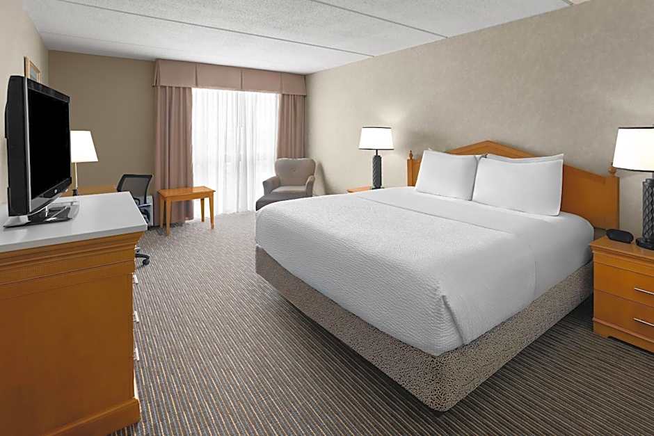 Days Hotel by Wyndham Toms River Jersey Shore