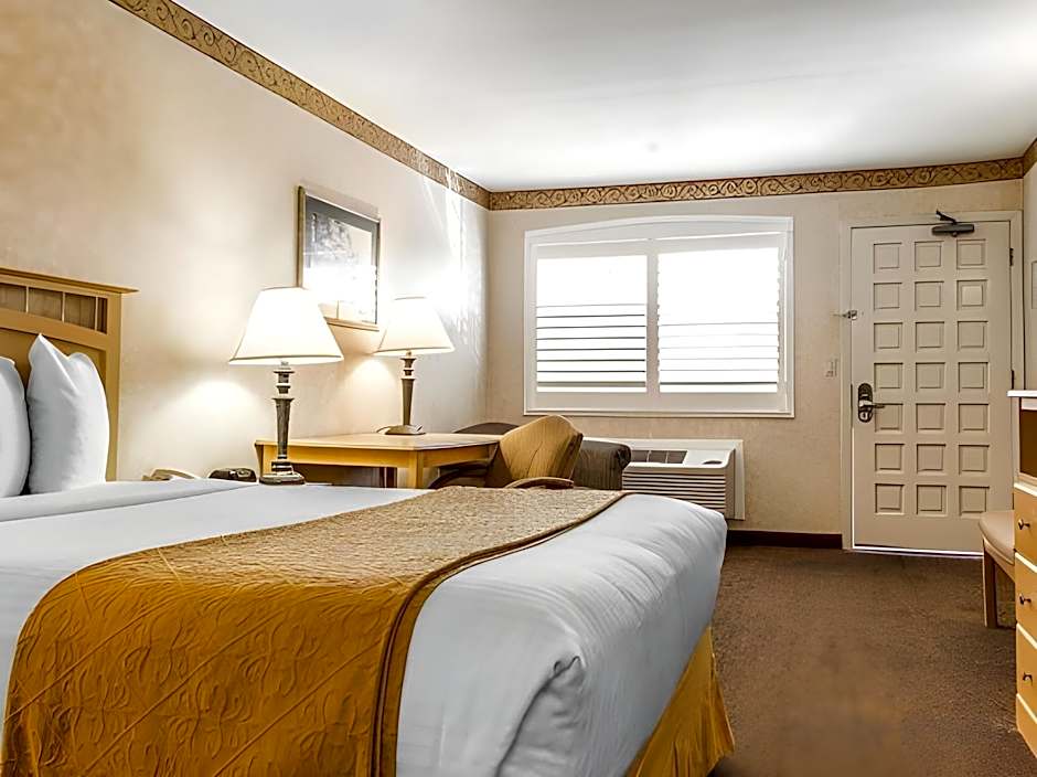 Bay Area Inn & Suites