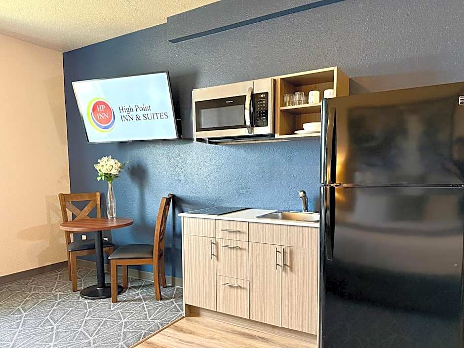 High Point Inn & Suites Peace River