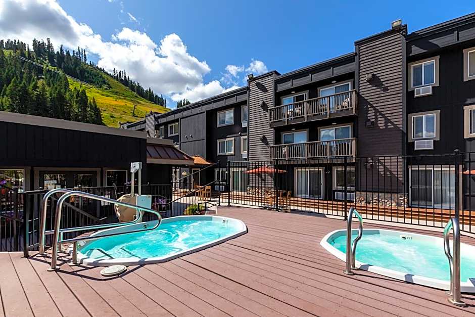 Red Wolf Lodge At Squaw Valley