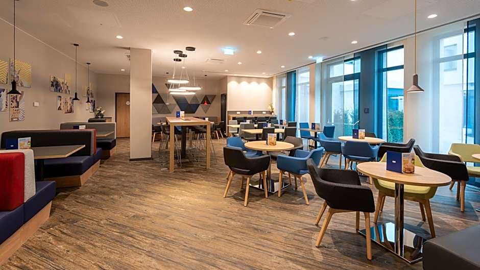 Holiday Inn Express Munich North By IHG