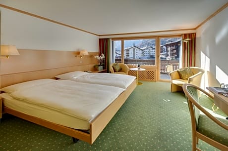 Superior Double or Twin Room with Matterhorn View
