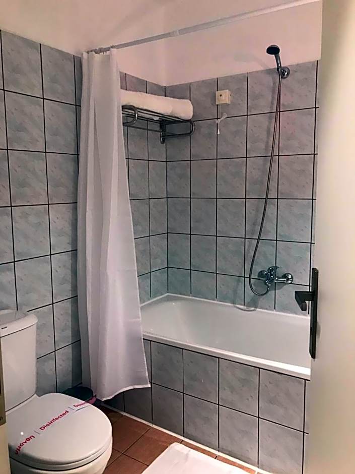 Pravi Hotel