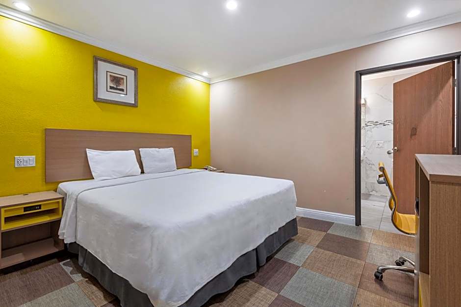 Hotel H-Wood