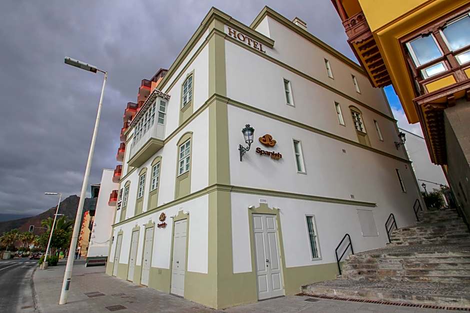 Hotel Emblemático Holiday Time
