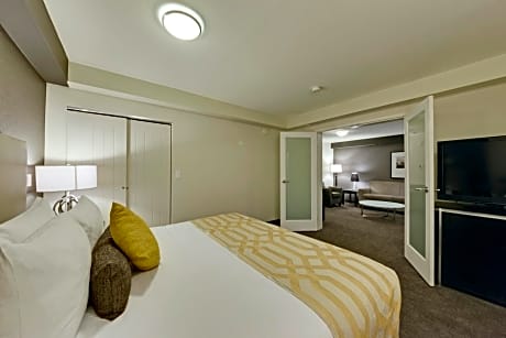 Coast Premium King Suite with Patio