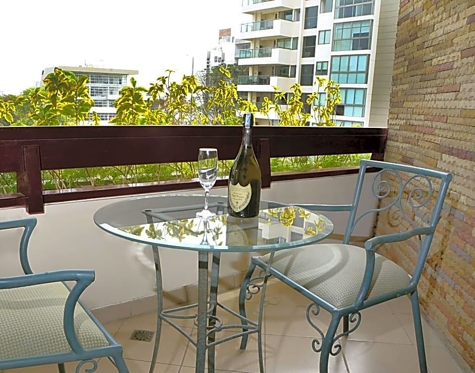 Yotau All Suites Hotel