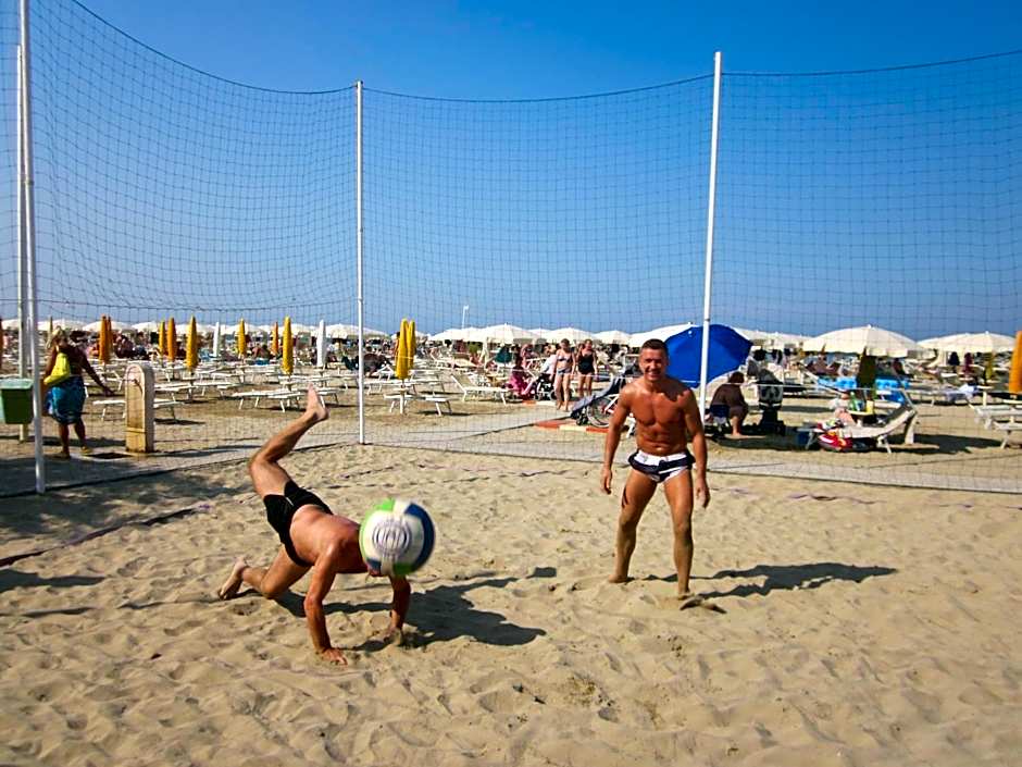 Hotel Villa dei Fiori - sul mare con piscina