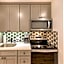 Modern Beachfront Studio: Full Kitchen & A/C