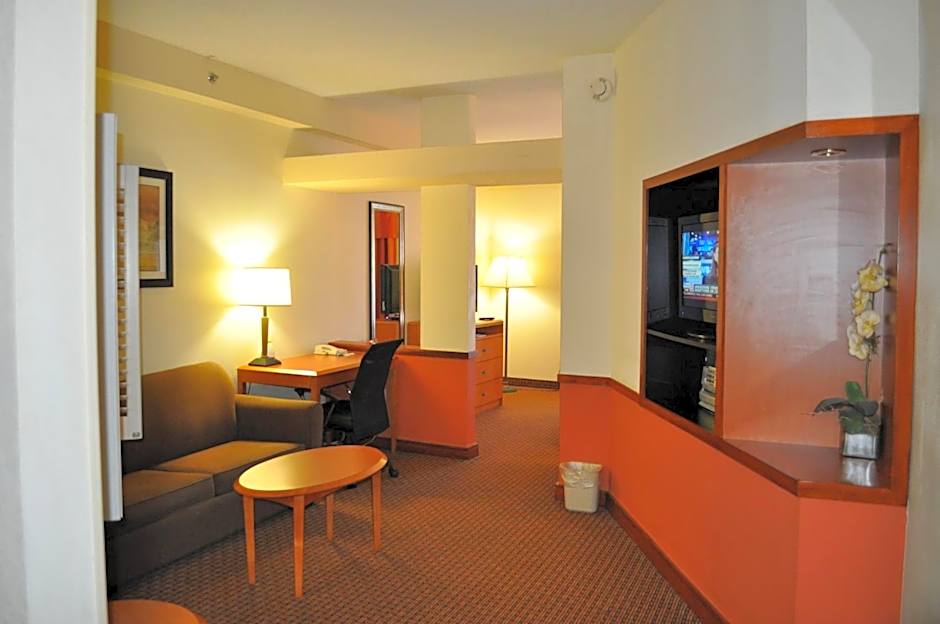 Holiday Inn Express Williamston By IHG