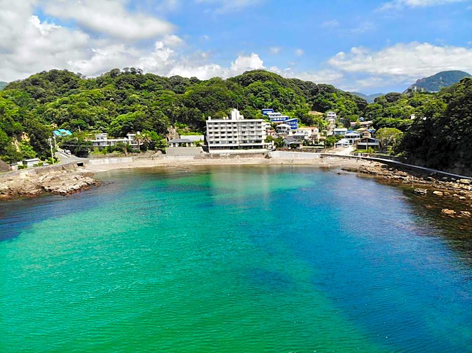 Guesthouse All you need - All rooms have an ocean view!