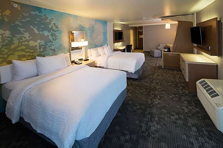 Courtyard by Marriott Bay City