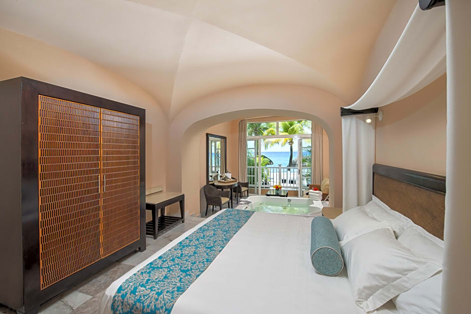 Photo 1 of 1 of Superior Honeymoon Suite
