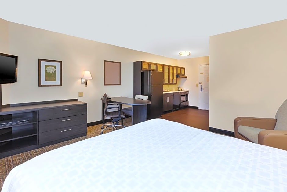 Candlewood Suites Polaris