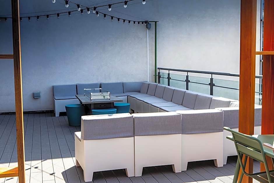 Waterfront Southport Hotel