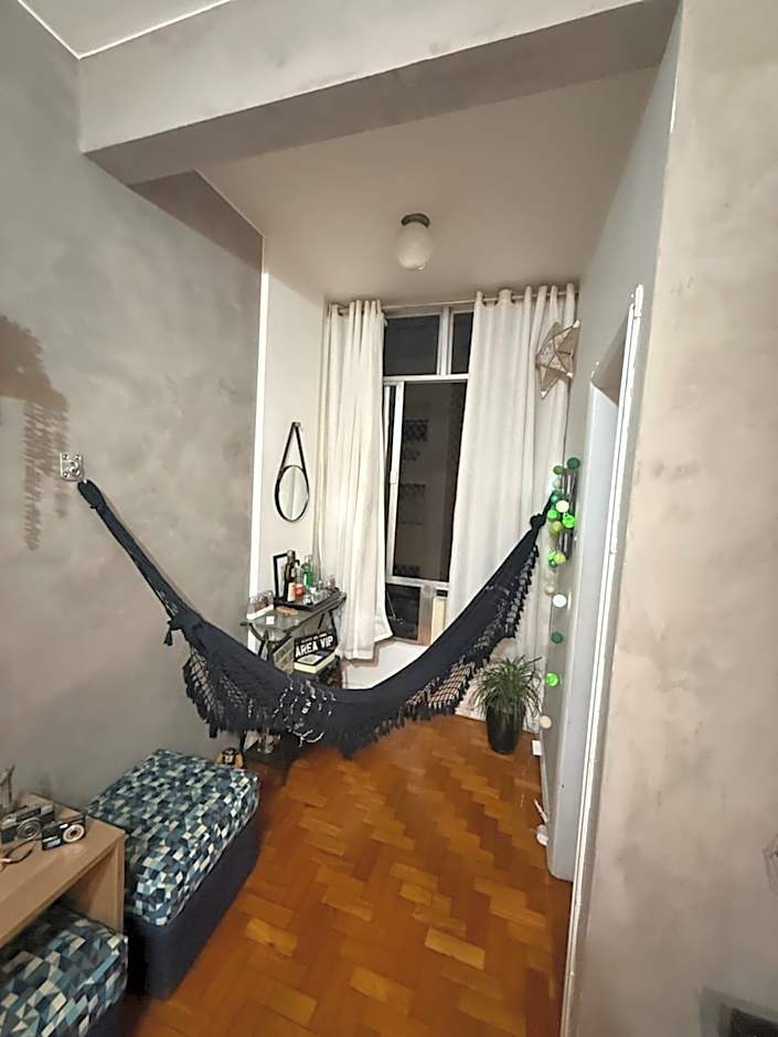 Ap grande e ultramoderno e no ponto estratégico de Copacabana