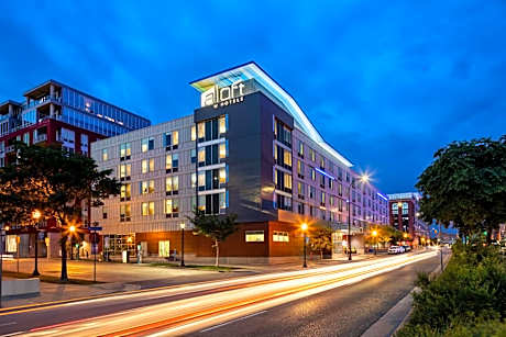 Aloft by Marriott Minneapolis
