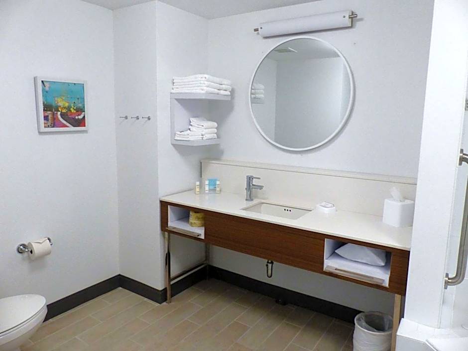 Hampton Inn By Hilton Paramus