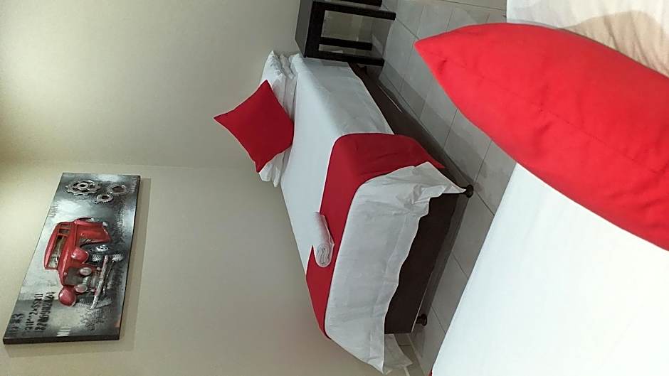 Foto 1 daripada 9 — Holiday House