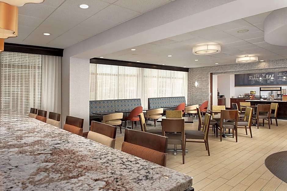 Hampton Inn By Hilton Knoxville-East