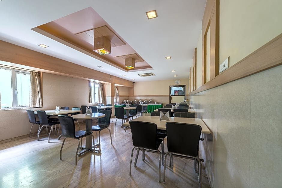 Treebo Trend Ess Grande